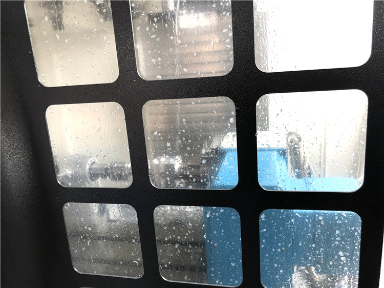 高精度四軸加工中心工作狀態